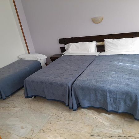 Hotel Os Carballos Sigueiro Dış mekan fotoğraf
