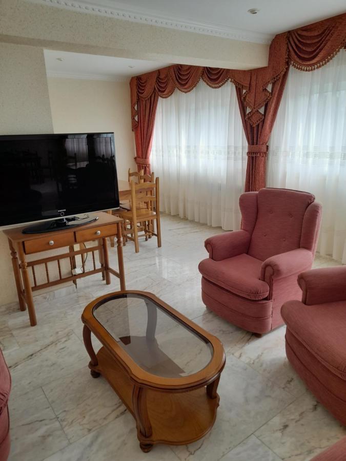 Hotel Os Carballos Sigueiro Dış mekan fotoğraf
